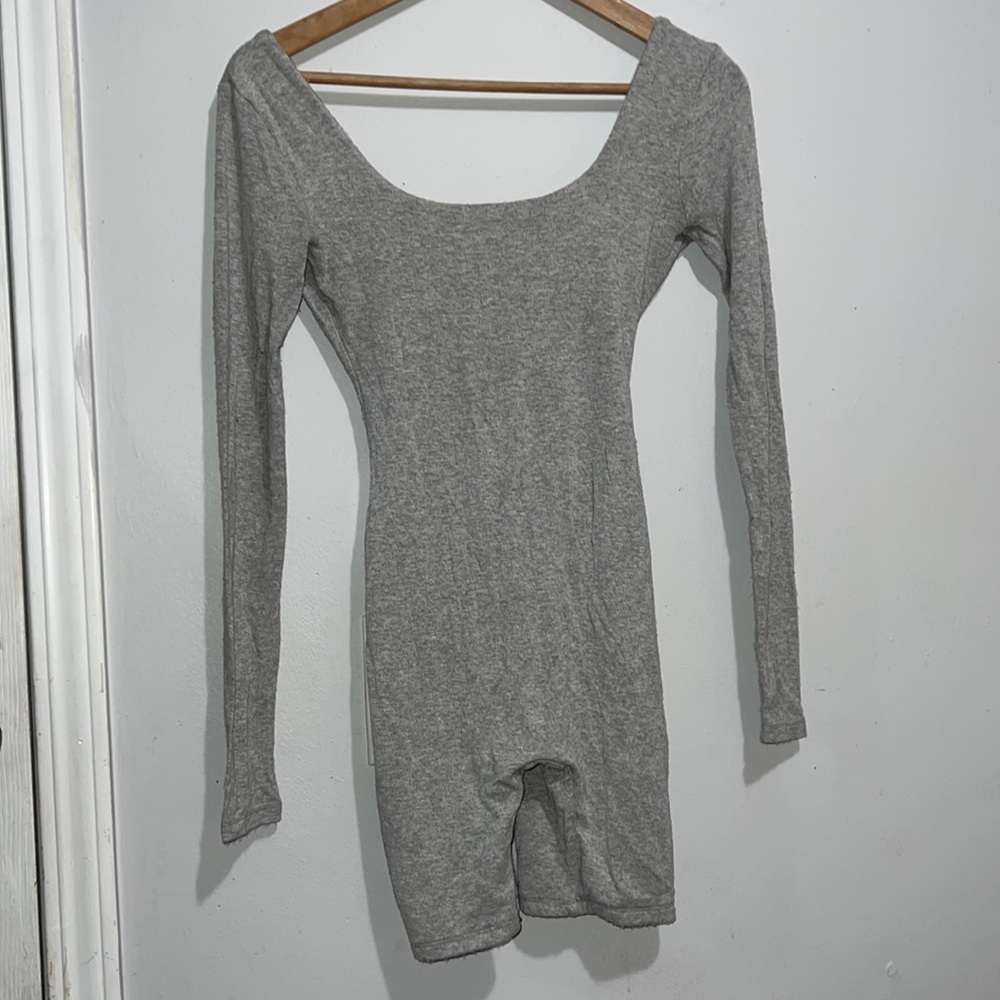 Super cute grey romper.